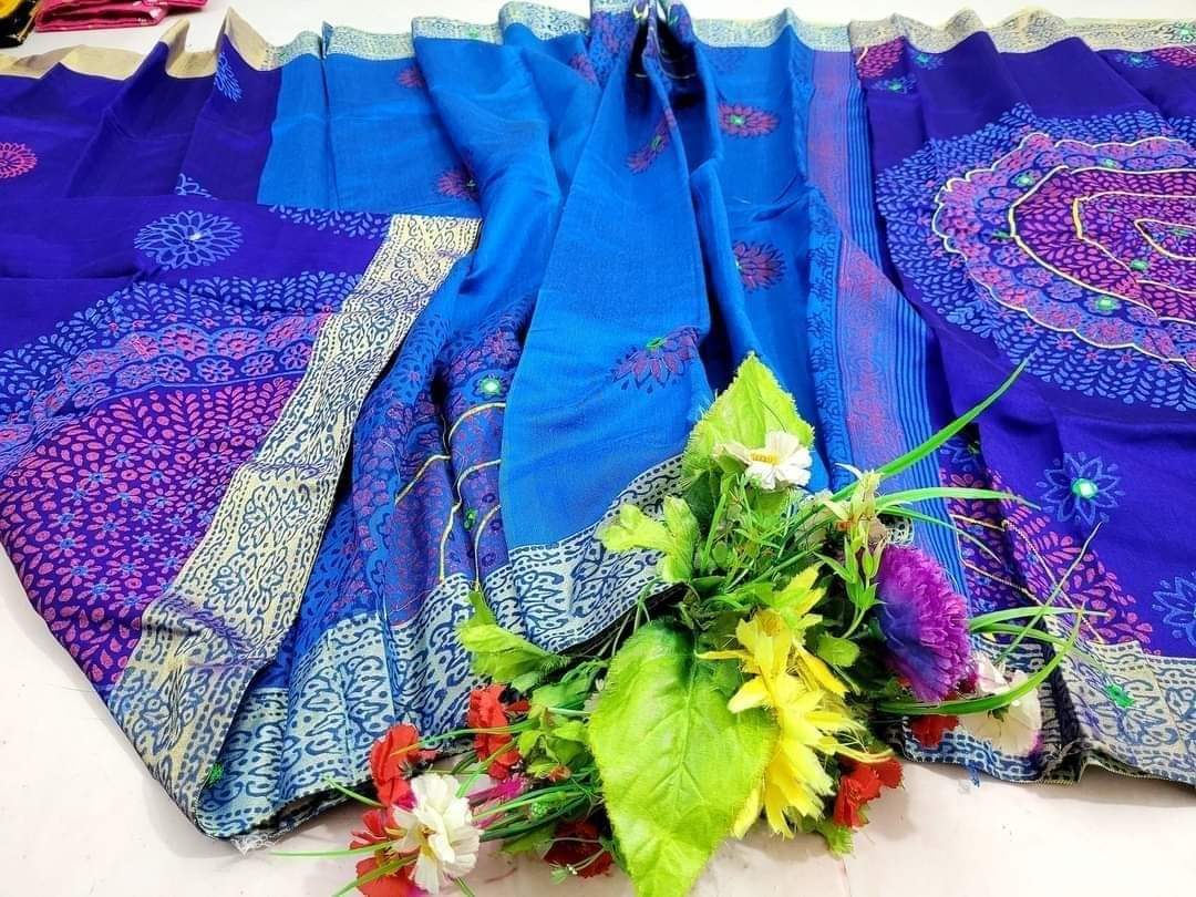 এমব্রয়ডাড়ী ধুপিয়ানসিল্ক শাড়ী