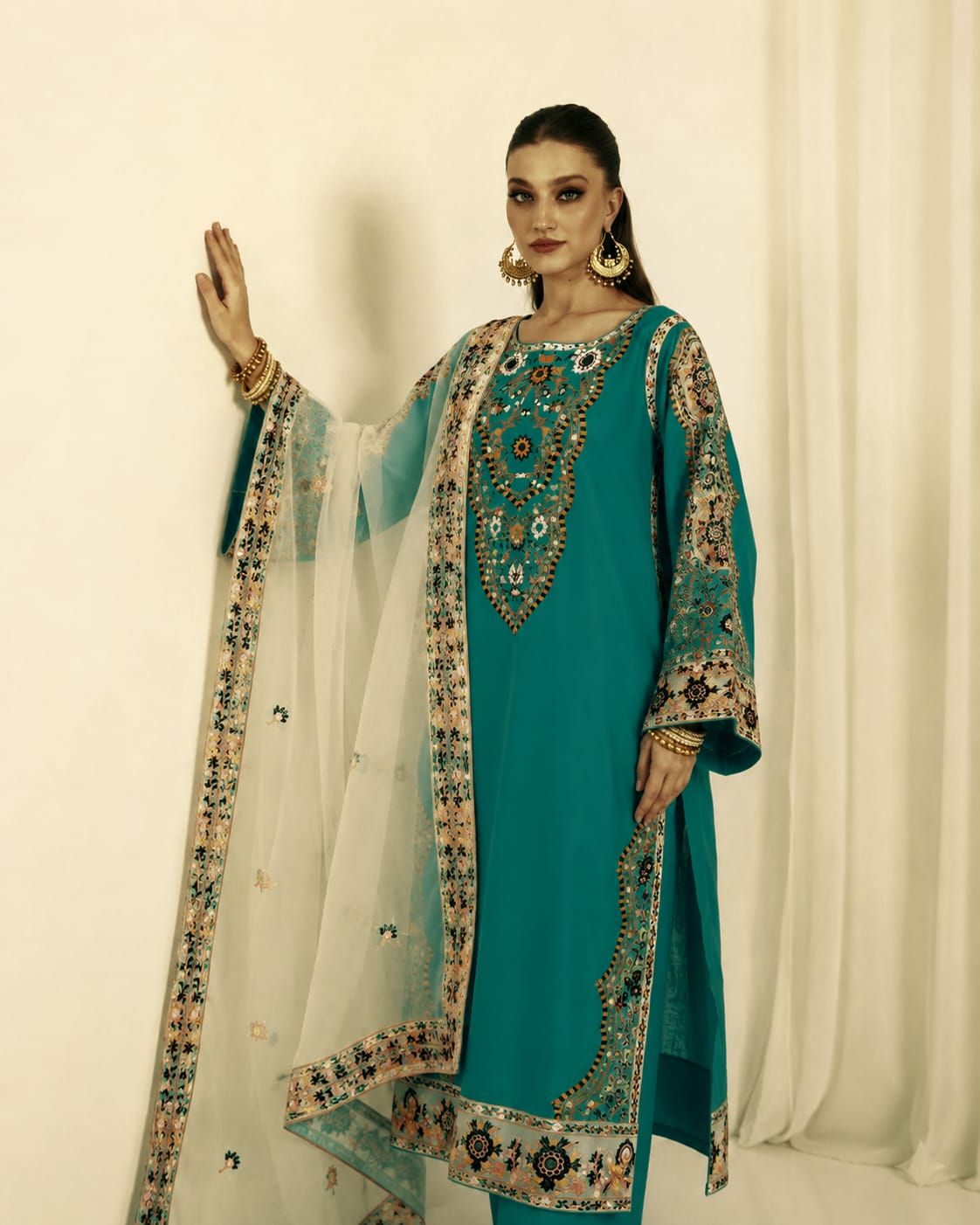 Embroidery Three Piece ছবি 3