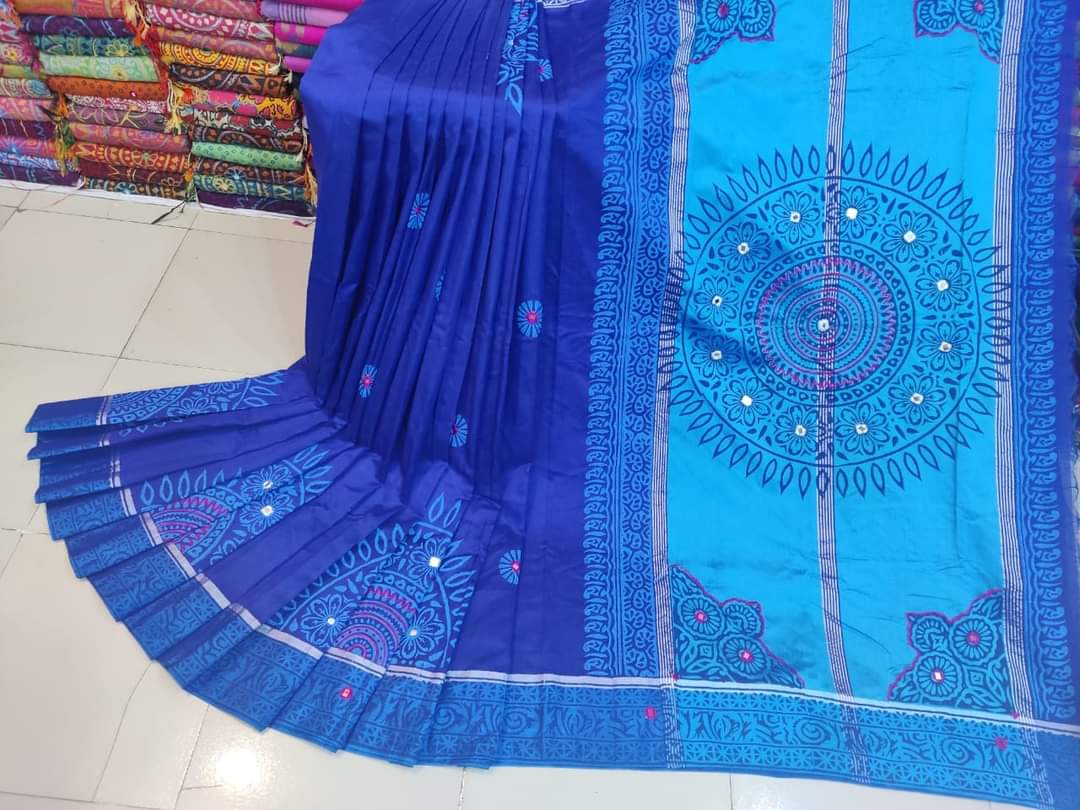 এমব্রয়ডাড়ী ধুপিয়ানসিল্ক শাড়ী