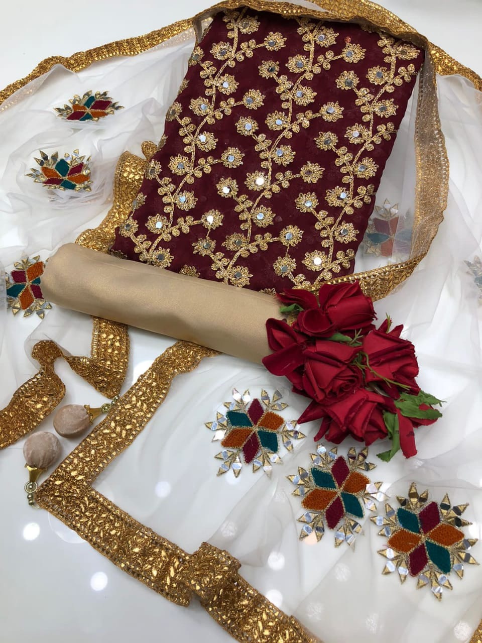 সেমী স্টিচড জর্জেট এমব্রয়ডারি থ্রী পিস