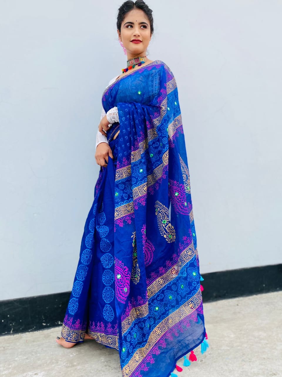 হাফ সিল্ক ব্লক প্রিন্ট শাড়ি ব্লাউজ পিস সহ