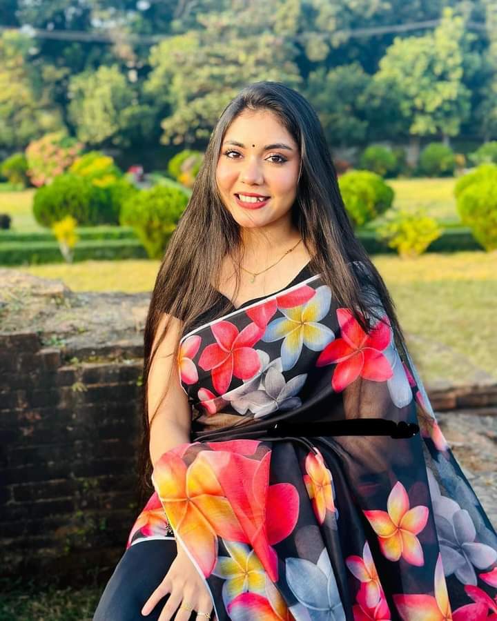চান্দুরি সিল্ক শাড়ি