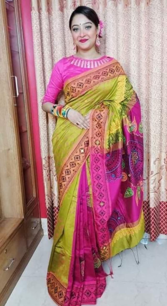 ধুপিয়ান সিল্ক শাড়ি