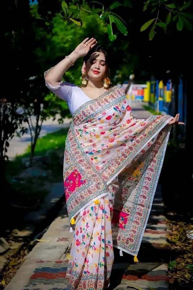 হাফ সিল্ক স্ক্রিন প্রিন্ট শাড়ি ছবি 15