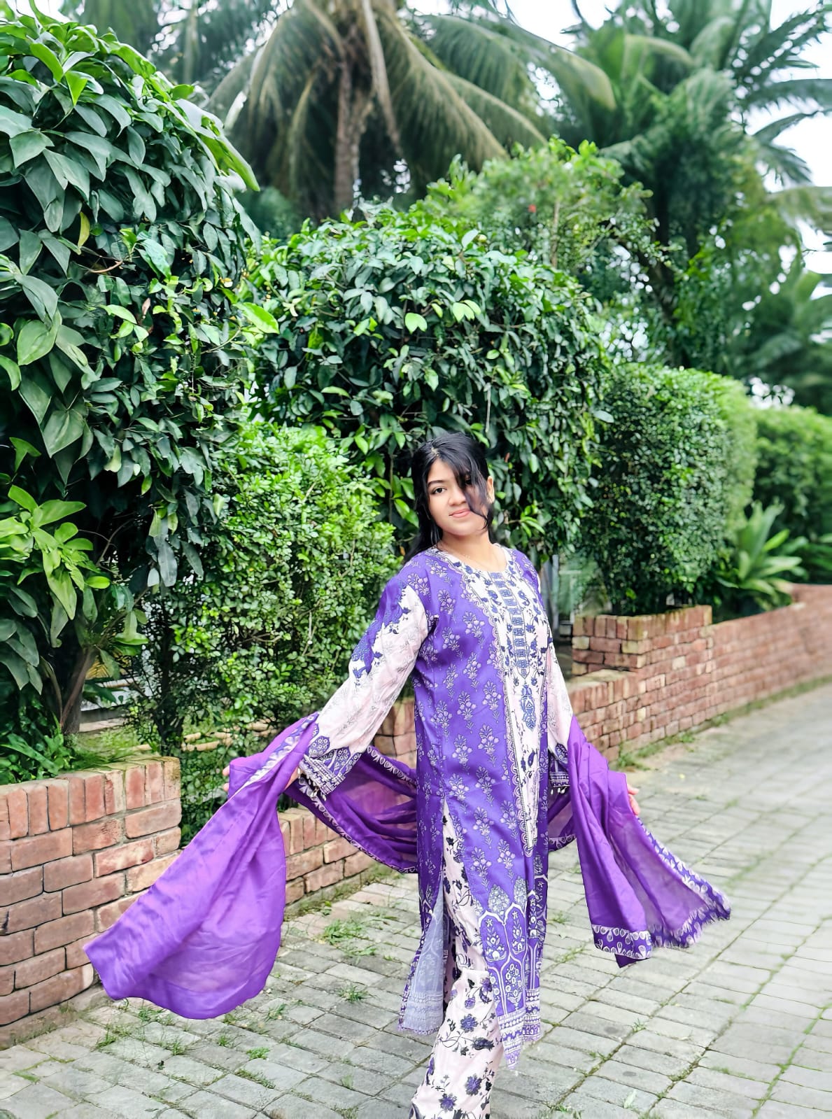 Dubai Silk Three Piece ছবি 3