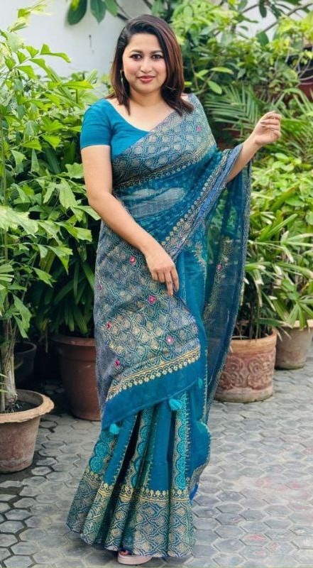 Semi Moslin Sharee ছবি 7