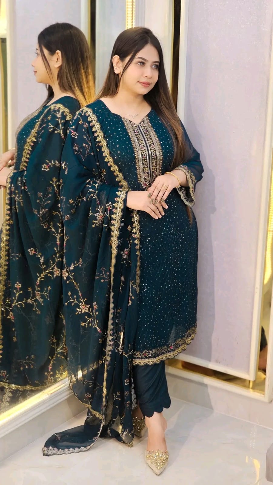 Georgette Embroidered Four-Piece Set ছবি 6