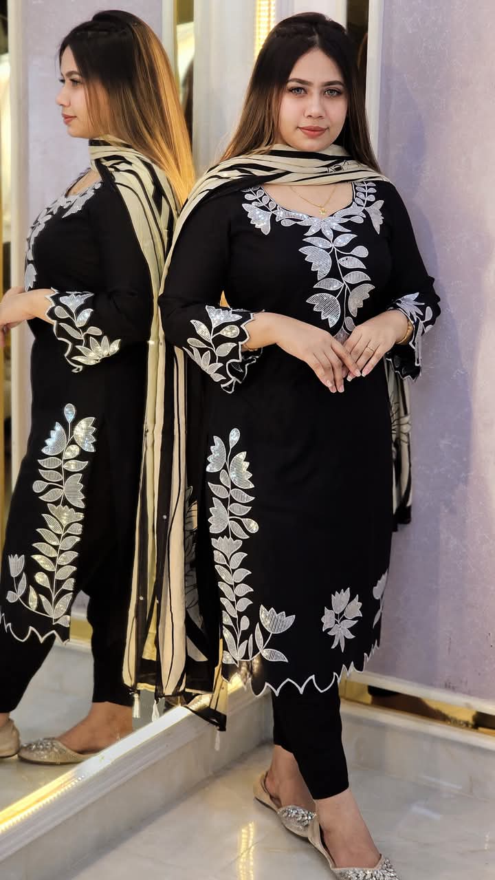 Embroidery Sequence Three Piece ছবি 6