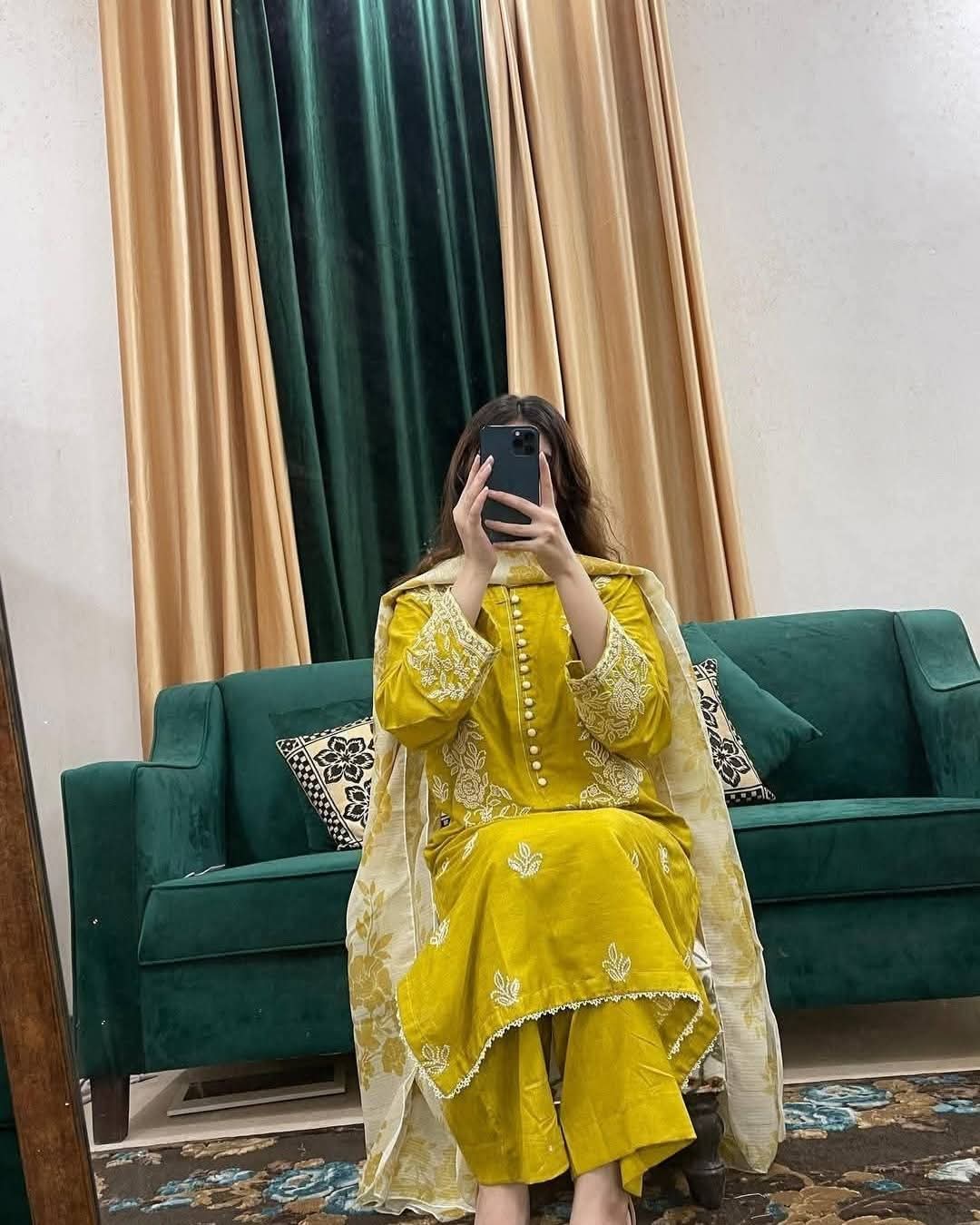 Radymade Three Piece ছবি 2