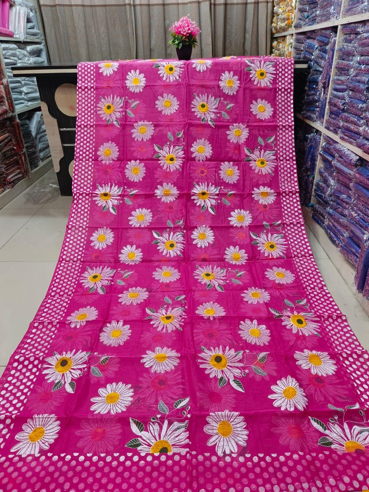 Half Silk Skin Print Sharee ছবি 4