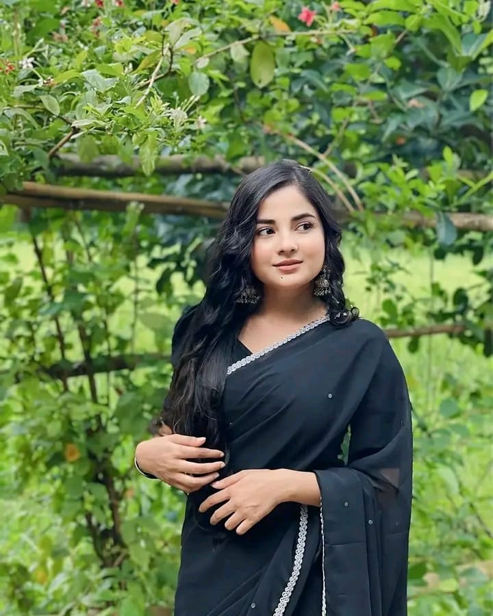 New jorget sharee ছবি 2