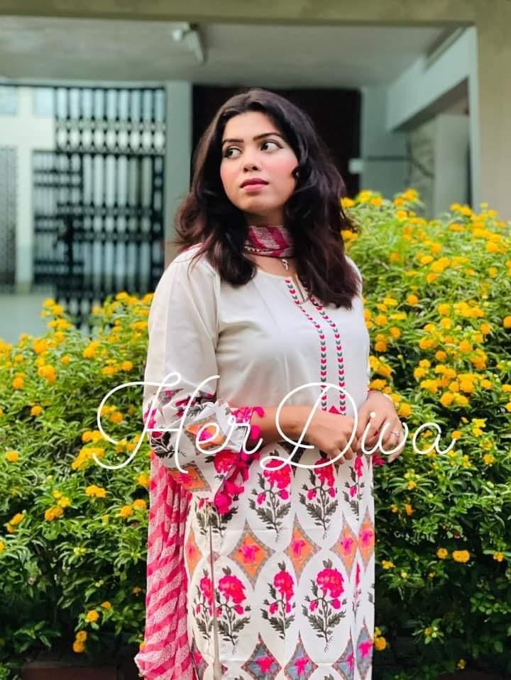 Ivory Top Three Piece ছবি 2