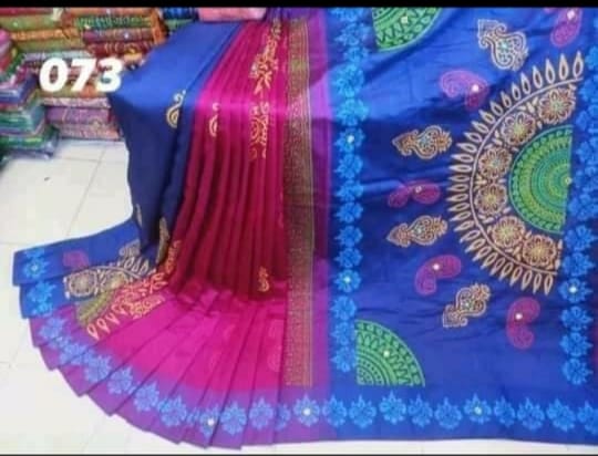 এমব্রয়ডাড়ী ধুপিয়ানসিল্ক শাড়ী