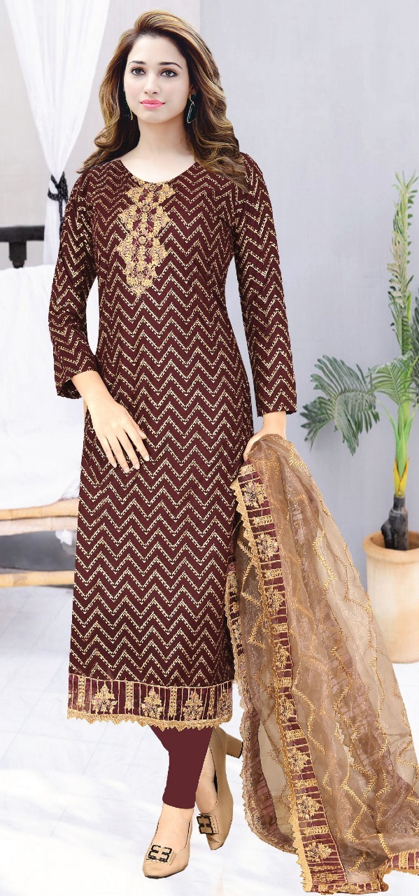 Three Piece ছবি 5