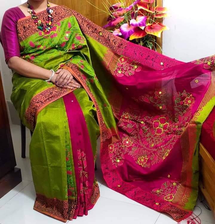 ধুপিয়ান সিল্ক শাড়ি