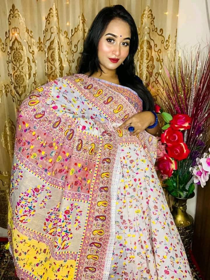 হাফ সিল্ক স্ক্রিন প্রিন্ট শাড়ি