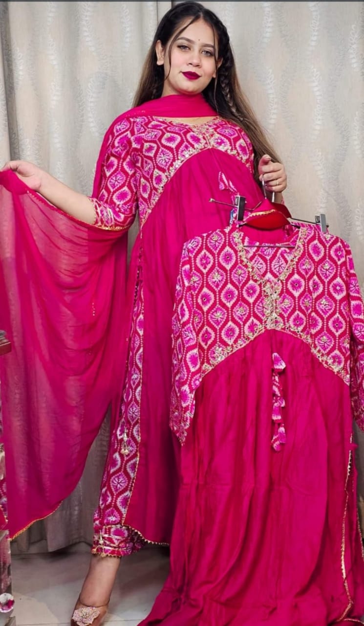 আলিয়া কাট  থ্রি পিস