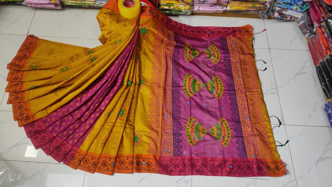এমব্রয়ডাড়ী ধুপিয়ানসিল্ক শাড়ী