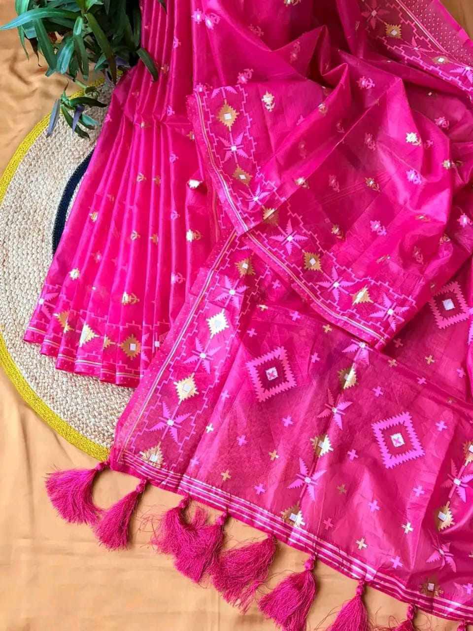 Half Silk Jamdani Print Saree ছবি 8