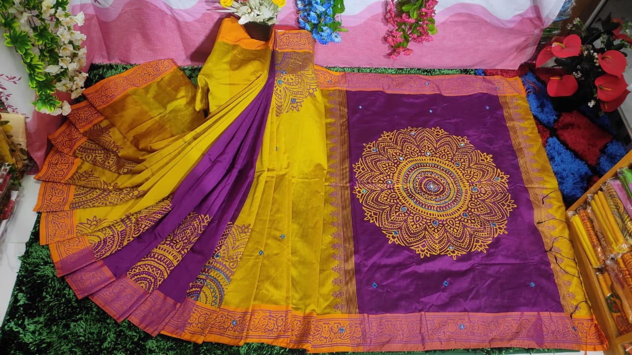 এমব্রয়ডাড়ী ধুপিয়ানসিল্ক শাড়ী ছবি 12