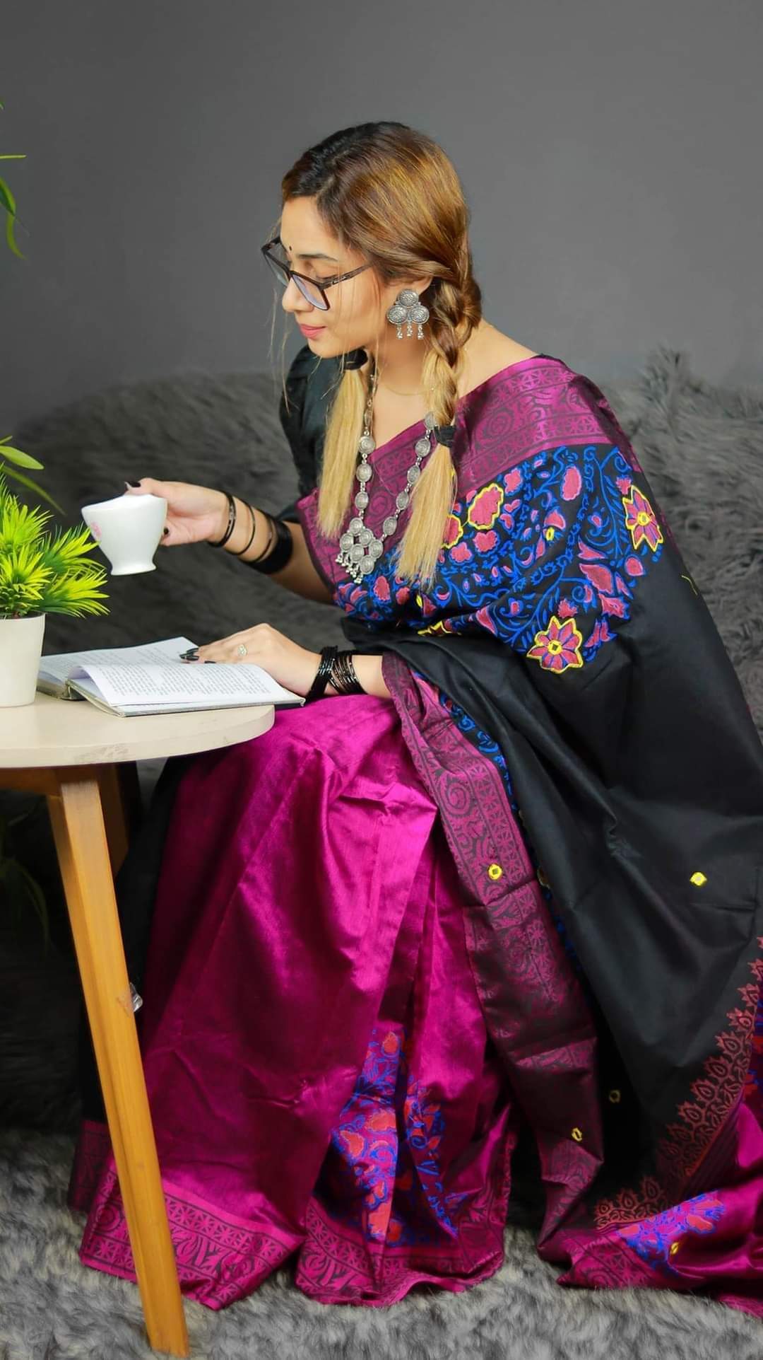 হ্যান্ডপ্রিন্ট হাফসিল্ক শাড়ী ছবি 3