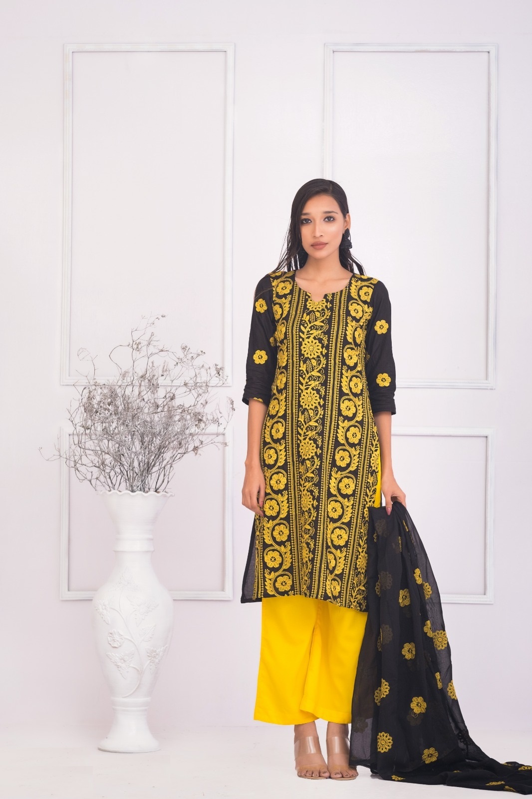 পিওর এসি কটন কাপড়ের সেমি স্টিচ থ্রী পিস