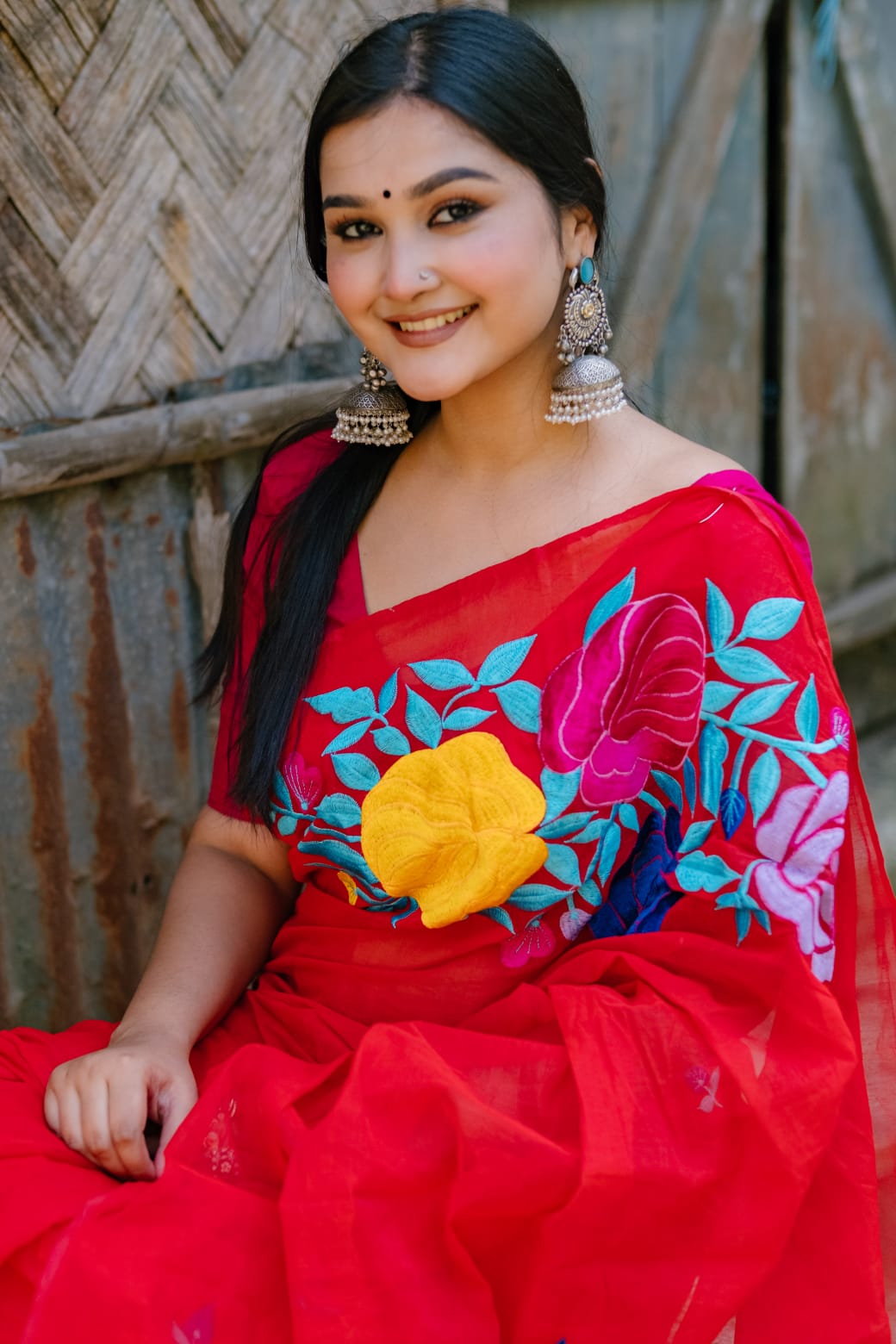 হাফ সিল্ক এমব্রয়ডারি শাড়ি। ছবি 4
