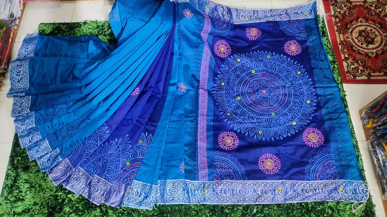 এমব্রয়ডাড়ী ধুপিয়ানসিল্ক শাড়ী
