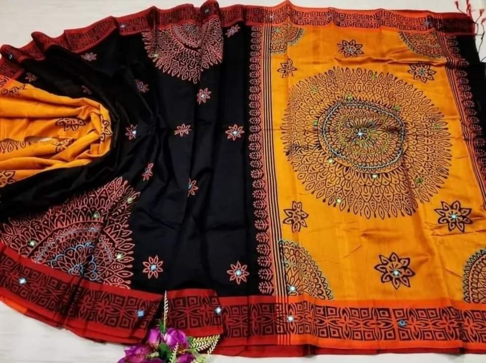 এমব্রয়ডাড়ী ধুপিয়ানসিল্ক শাড়ী