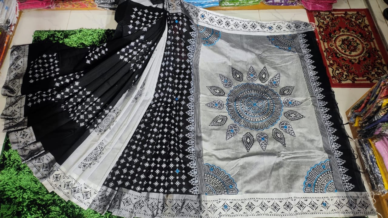 এমব্রয়ডাড়ী ধুপিয়ানসিল্ক শাড়ী ছবি 4
