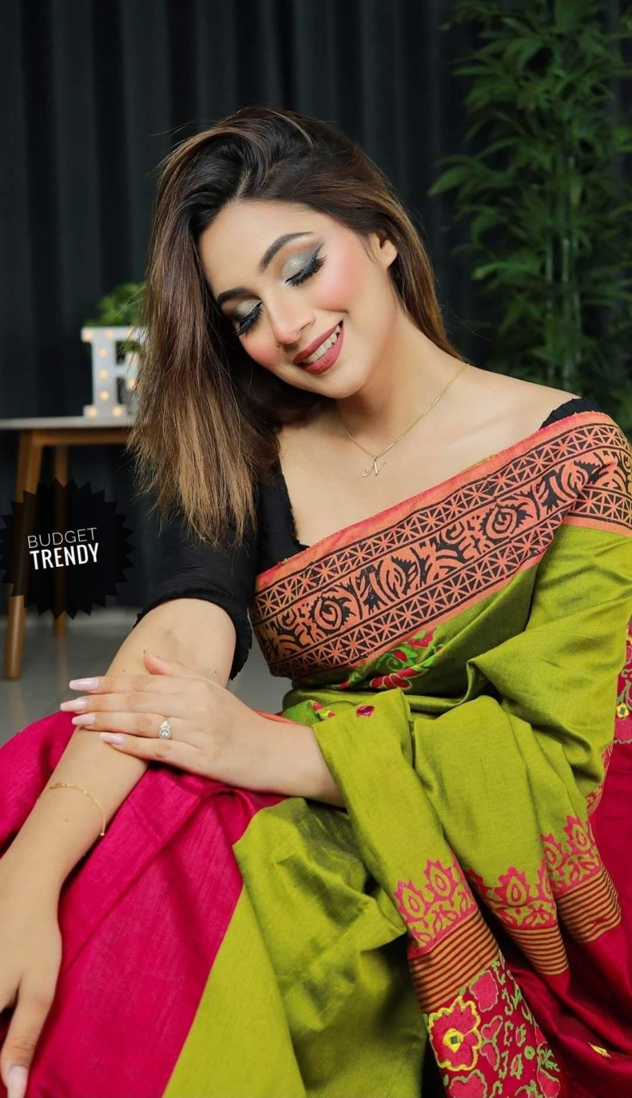ধুপিয়ান সিল্ক শাড়ি