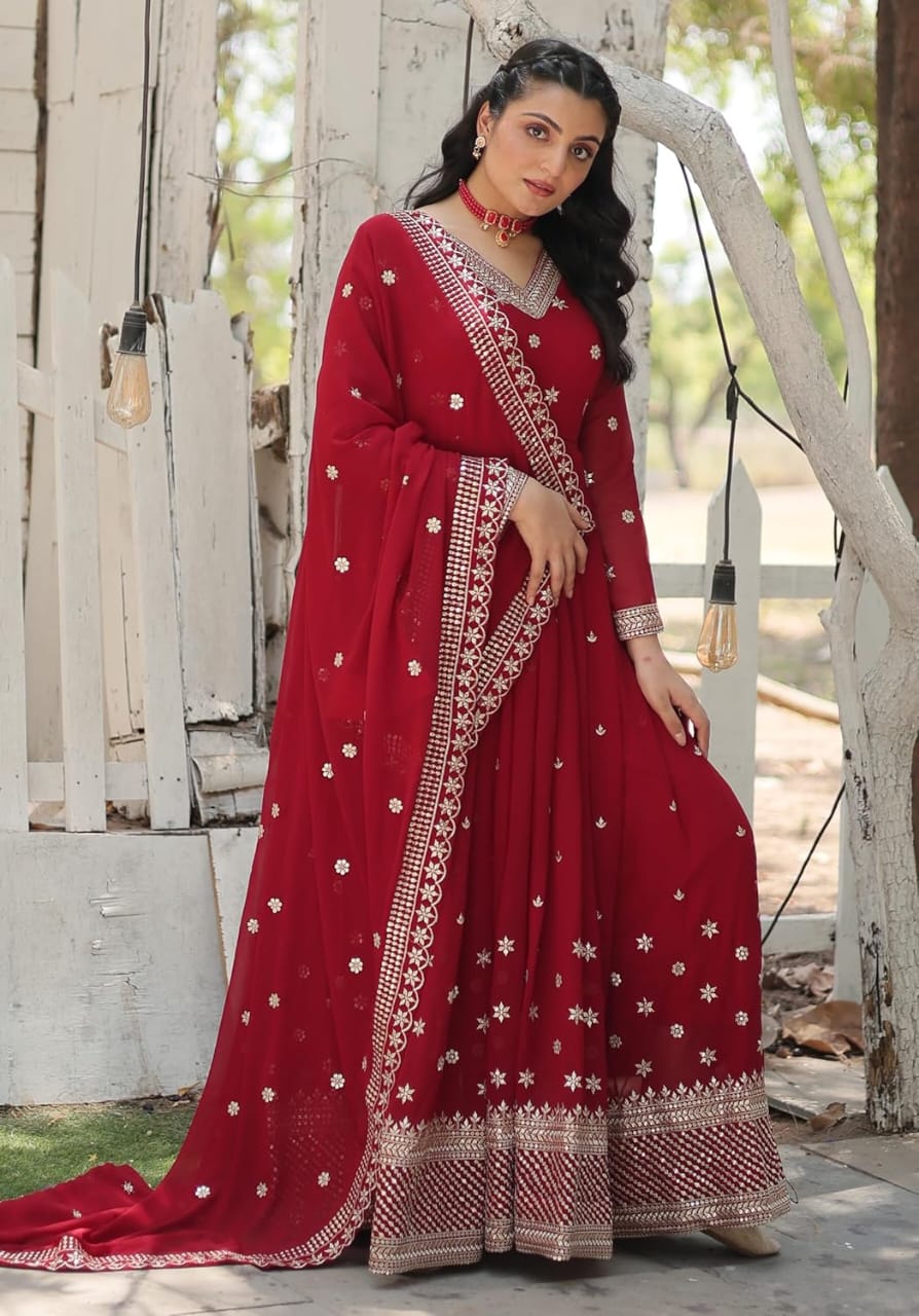 Three Piece Party Gown ছবি 5