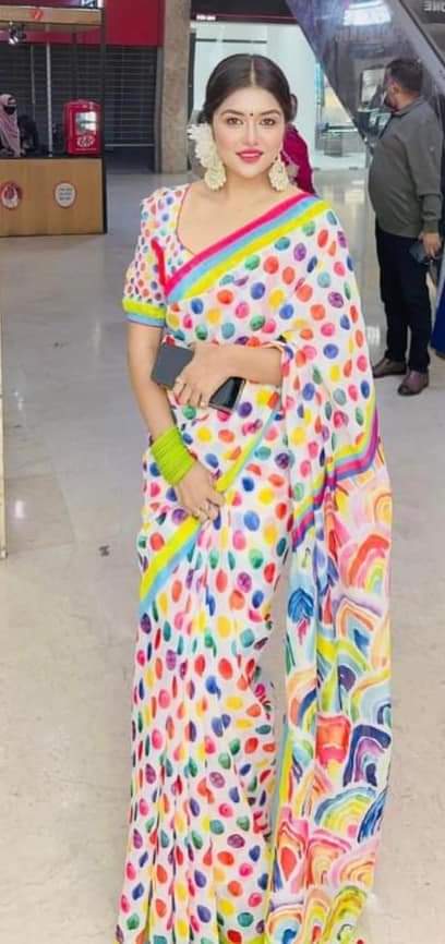 New Viral Attractive Sharee