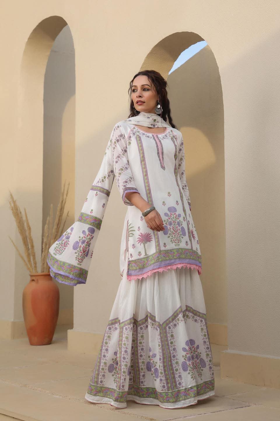Sharara Three Piece ছবি 4