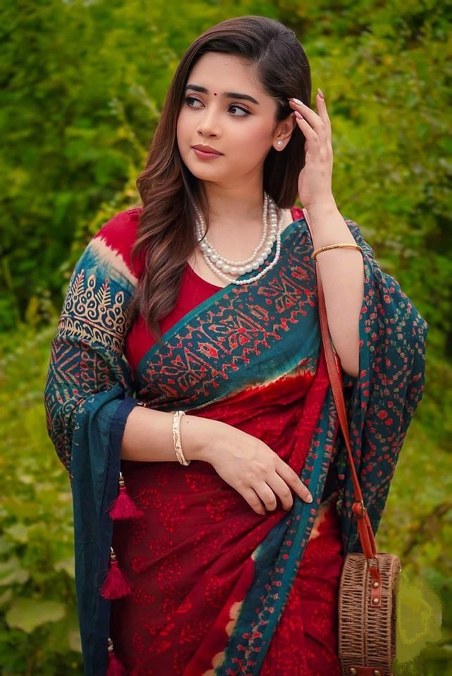 Digital Print Sharee with Blouse Piece ছবি 2