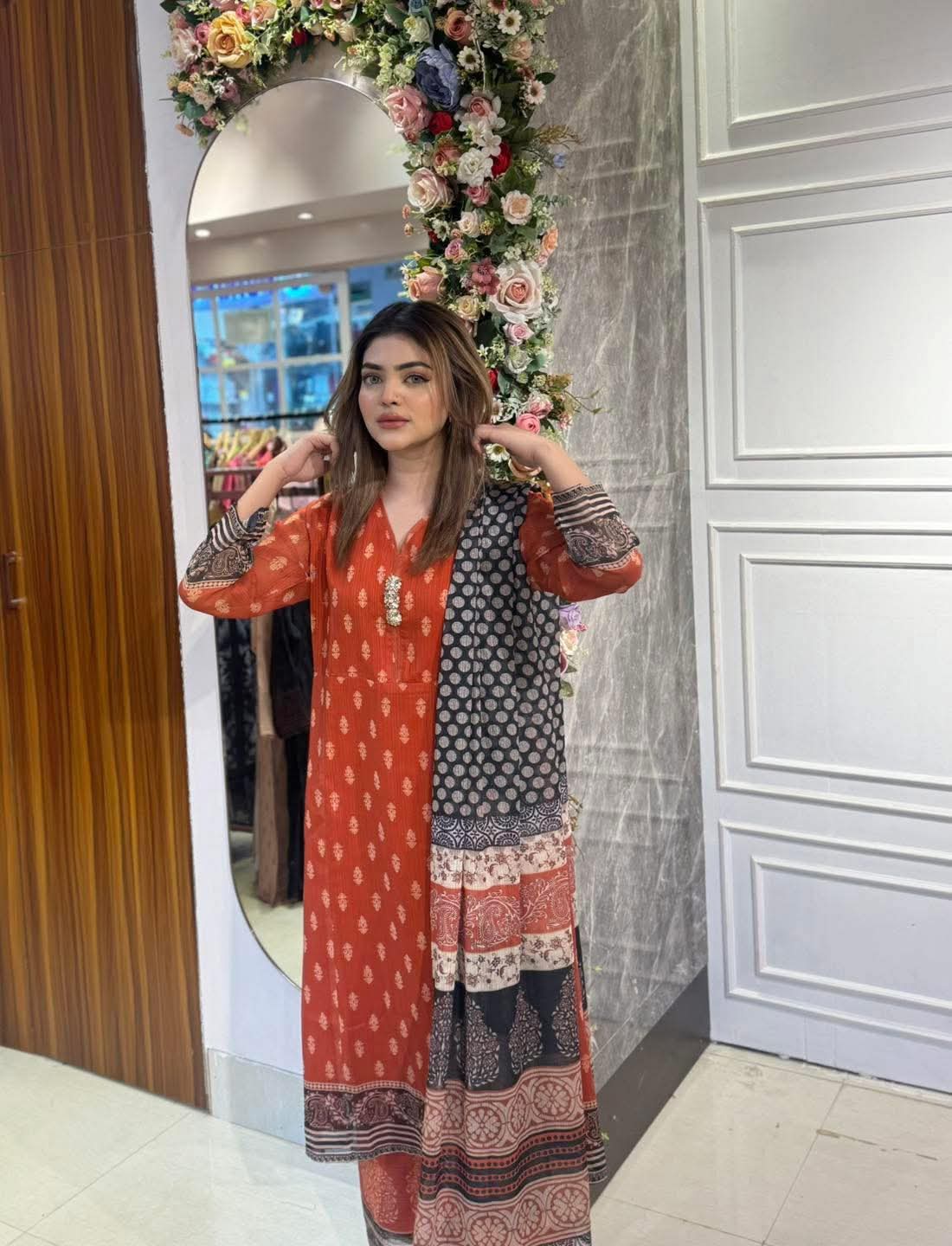 Jorjet Three Piece ছবি 7