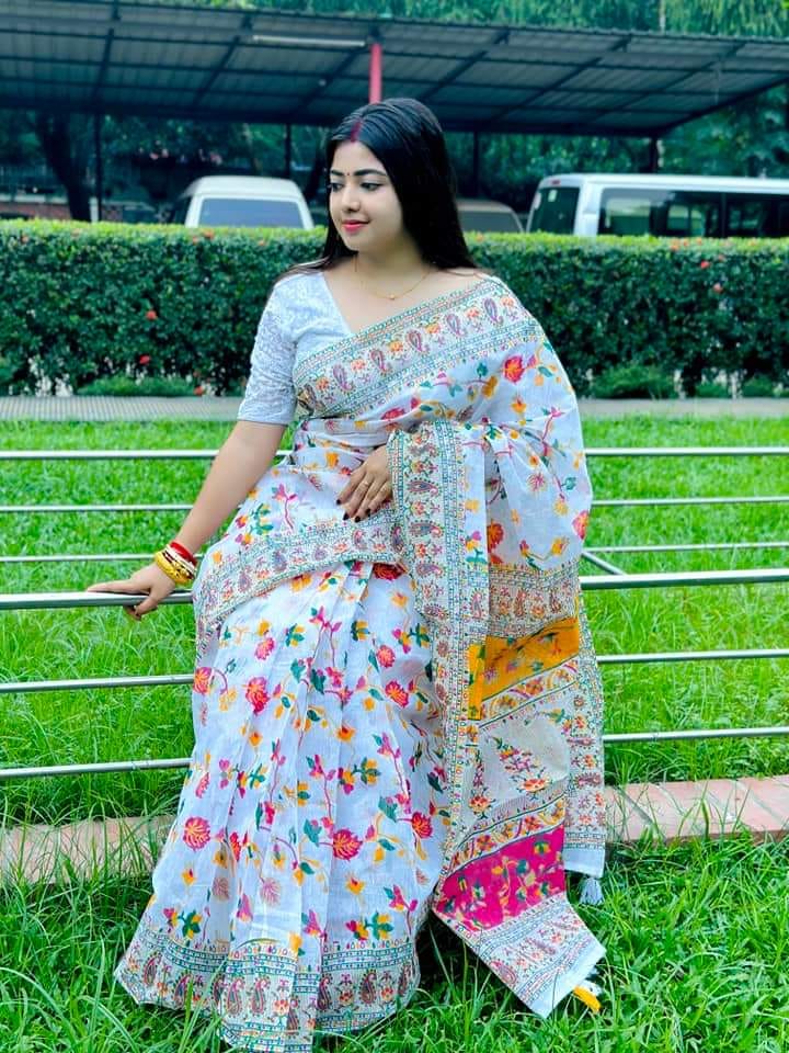 হাফ সিল্ক স্ক্রিন প্রিন্ট শাড়ি ছবি 4