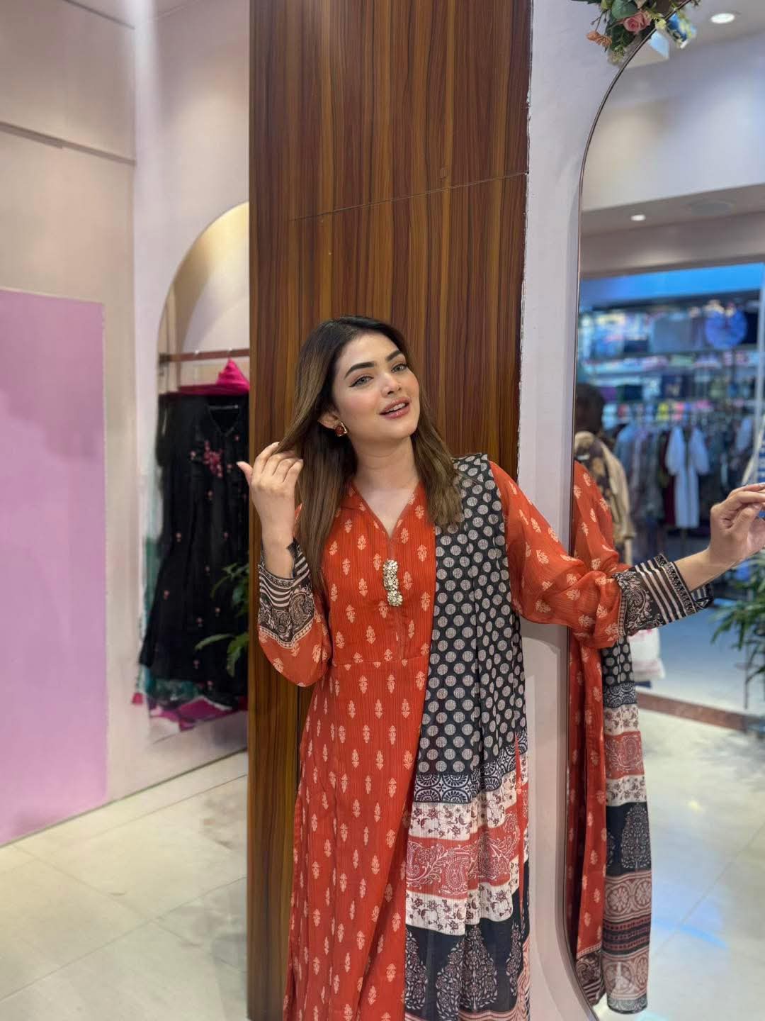 Jorjet Three Piece ছবি 6