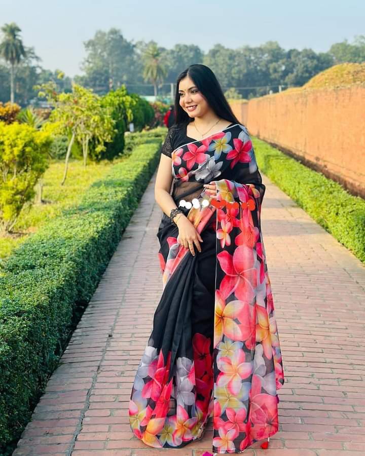 চান্দুরি সিল্ক শাড়ি ছবি 14