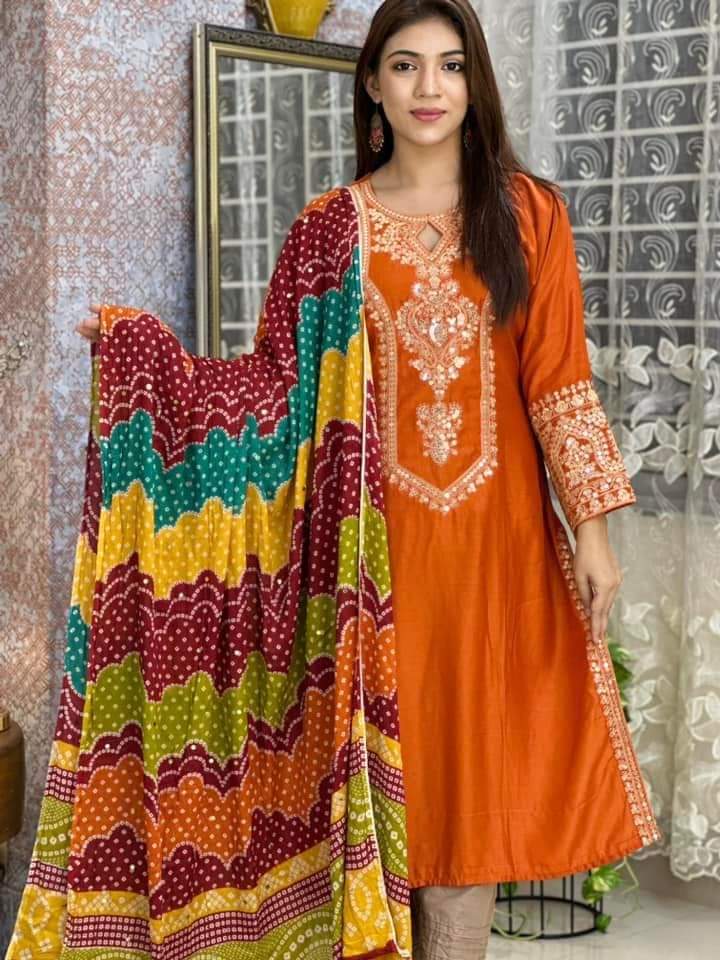 Linen Sequence Three Piece ছবি 5