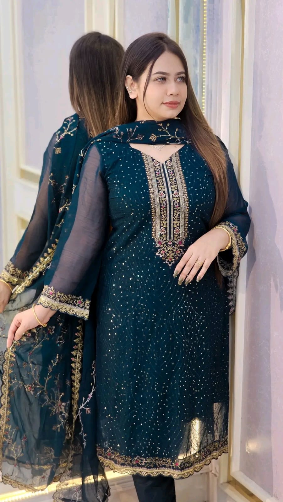 Georgette Embroidered Four-Piece Set ছবি 3