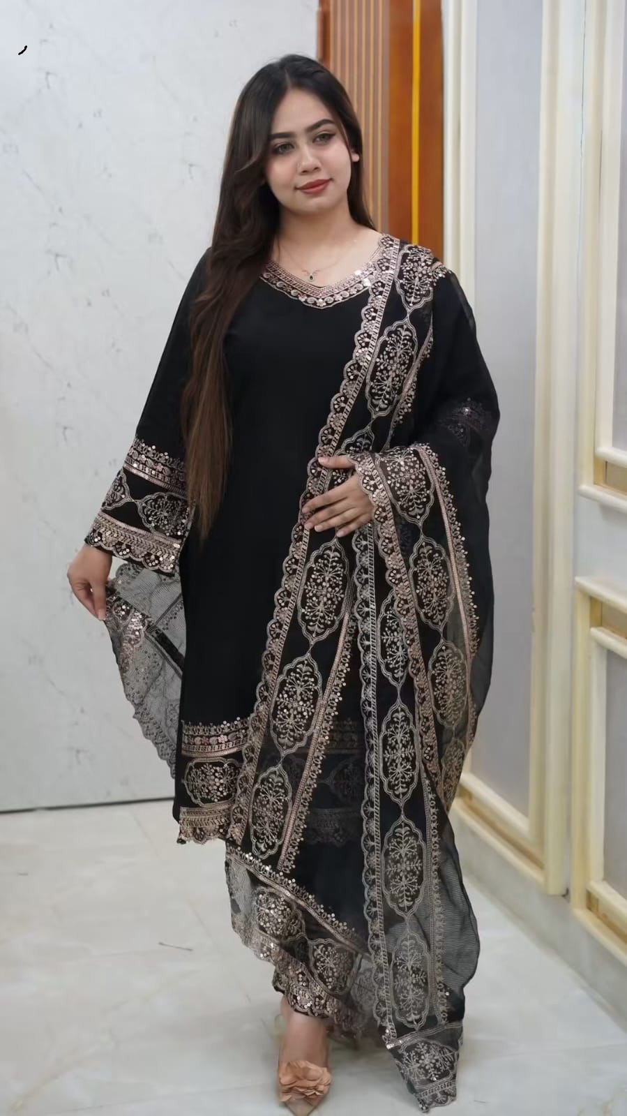 Sequence Embroidery Three Piece ছবি 2