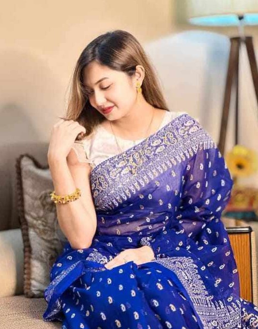 হাফ সিল্ক স্ক্রিন প্রিন্ট শাড়ি
