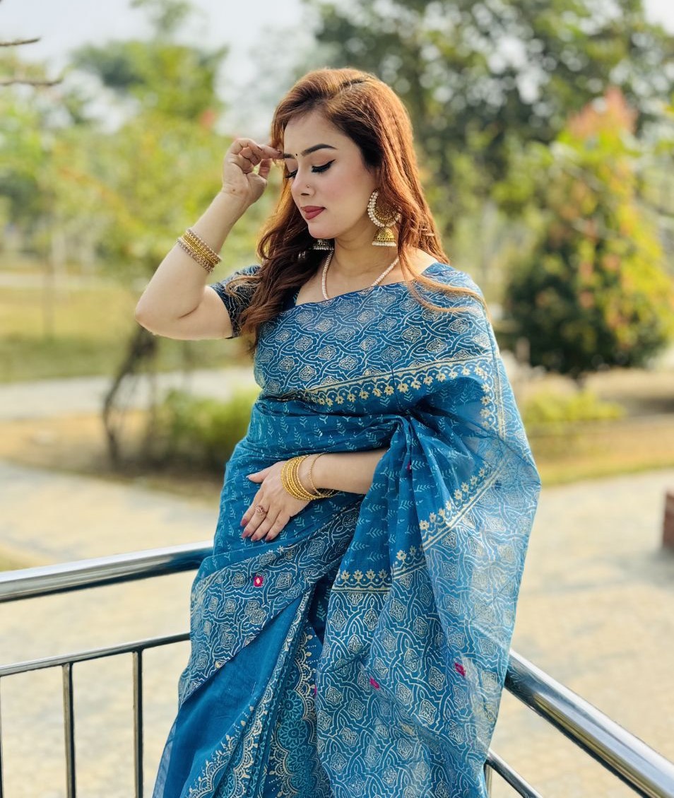 Semi Moslin Sharee ছবি 11