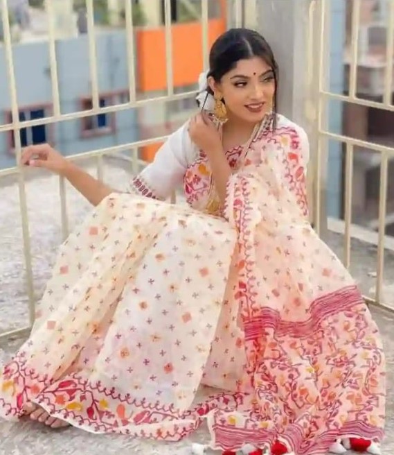 হাফ সিল্ক স্ক্রিন প্রিন্ট শাড়ি