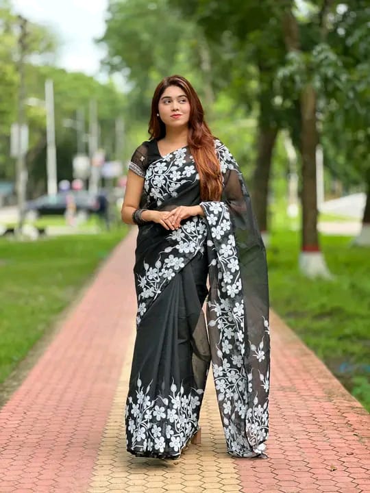 Half silk block print sharee ছবি 8