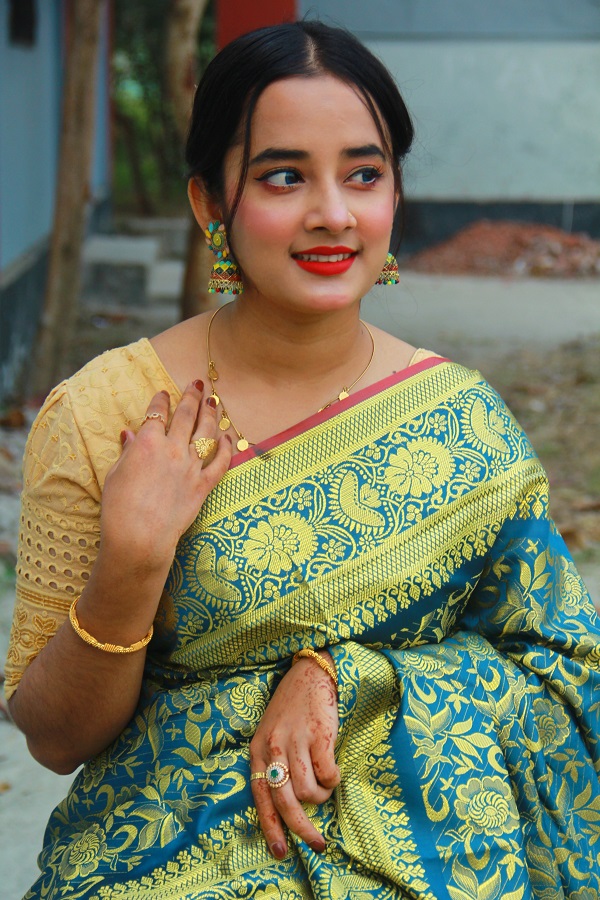 সিল্ক কাতান শাড়ি ছবি 14