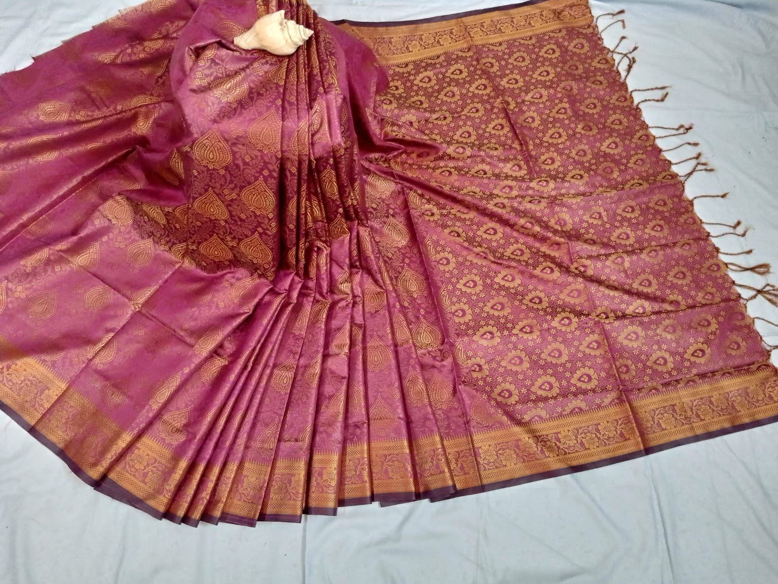 সিল্ক কাতান শাড়ি ছবি 4