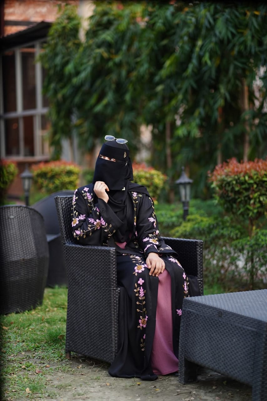 Muslima Dubai Embroidered Burqa Set