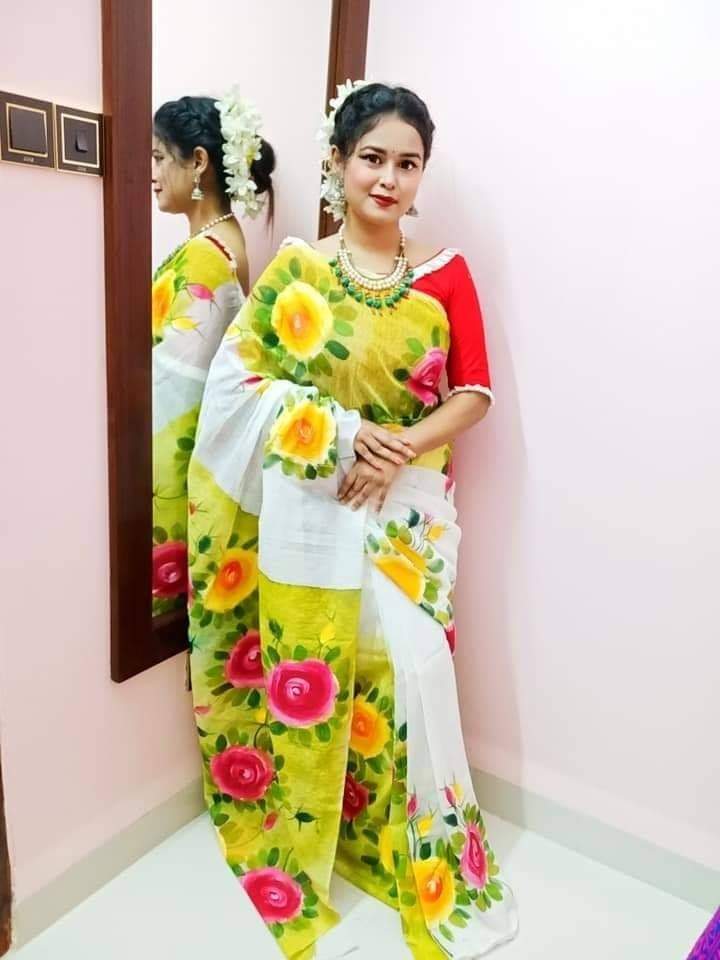 হাফসিল্ক শাড়ীতে হ্যান্ডপ্রিন্ট তুলির কাজ করা ছবি 6